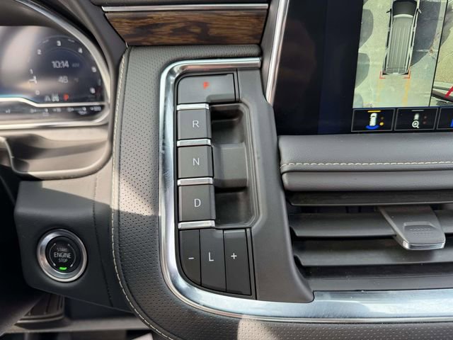 Used 2024 Chevrolet Suburban Premier AWD/4WD image 26