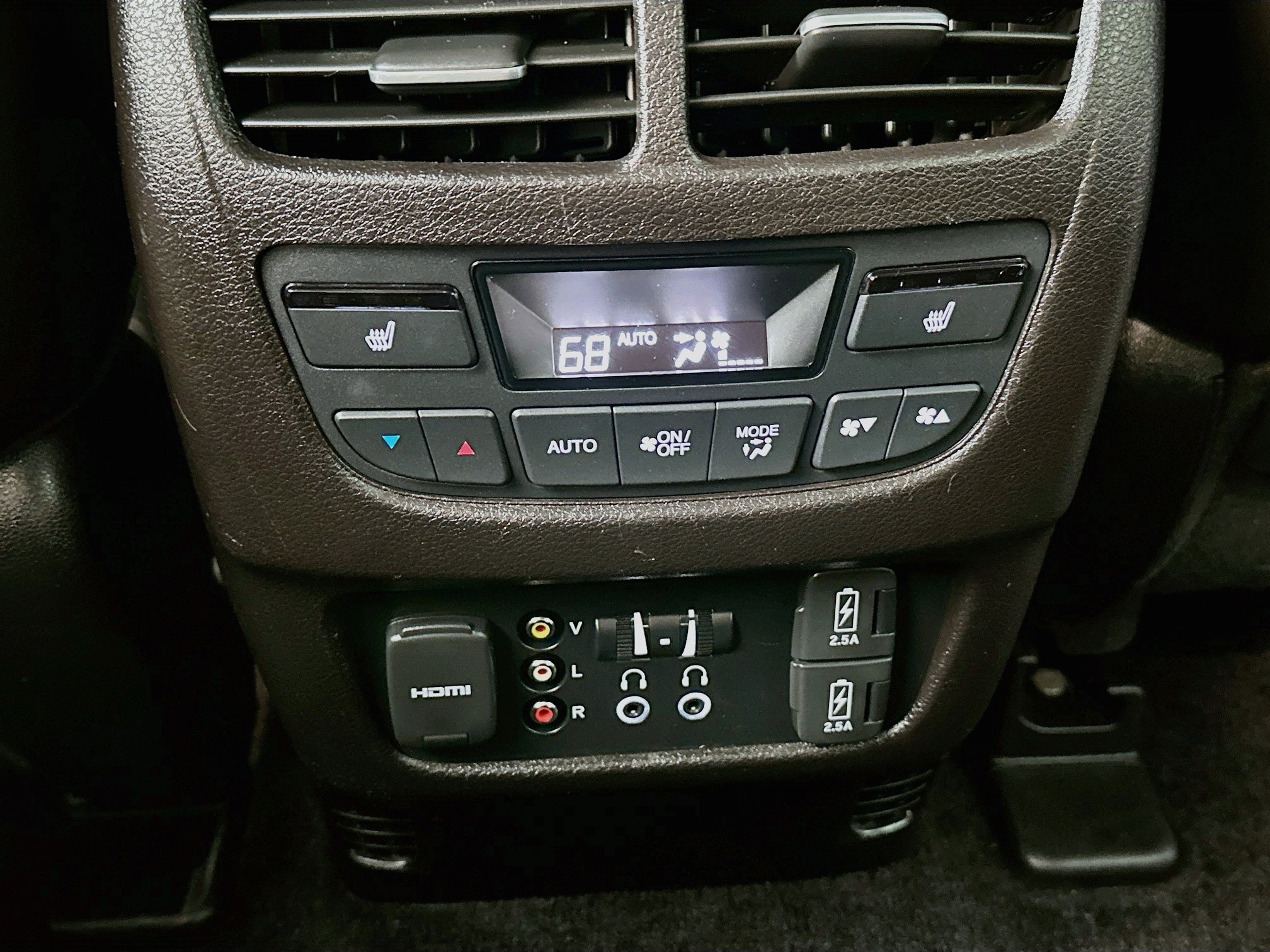 Used 2017 Acura MDX SH-AWD image 26
