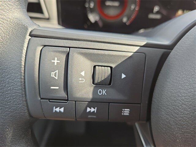 New 2025 Nissan Kicks SV w/ SV Premium Package image 9