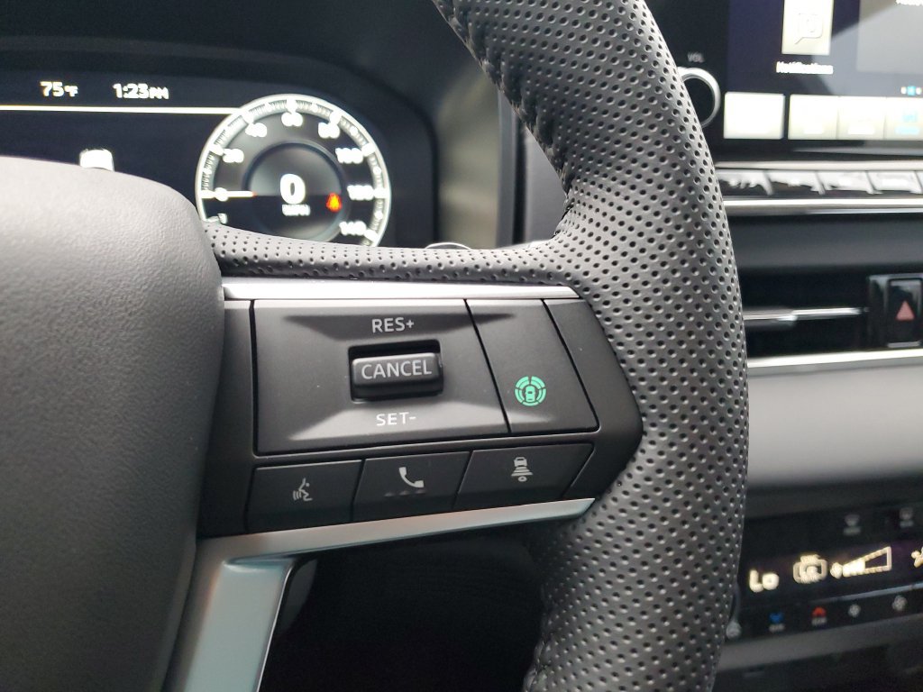 Used 2025 Mitsubishi Outlander SEL AWD/4WD image 21