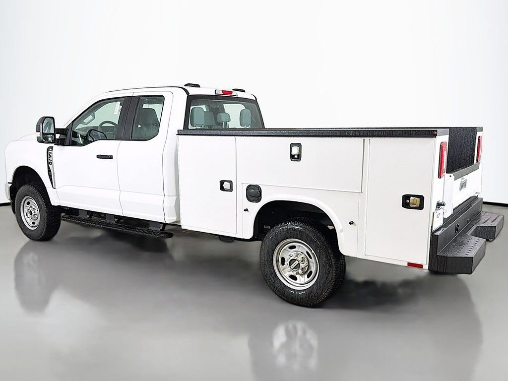 New 2026 Ford F250 XL w/ XL Chrome Package AWD/4WD image 7