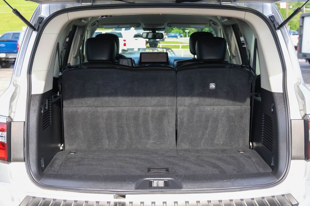 Used 2023 Nissan Armada SV RWD image 8