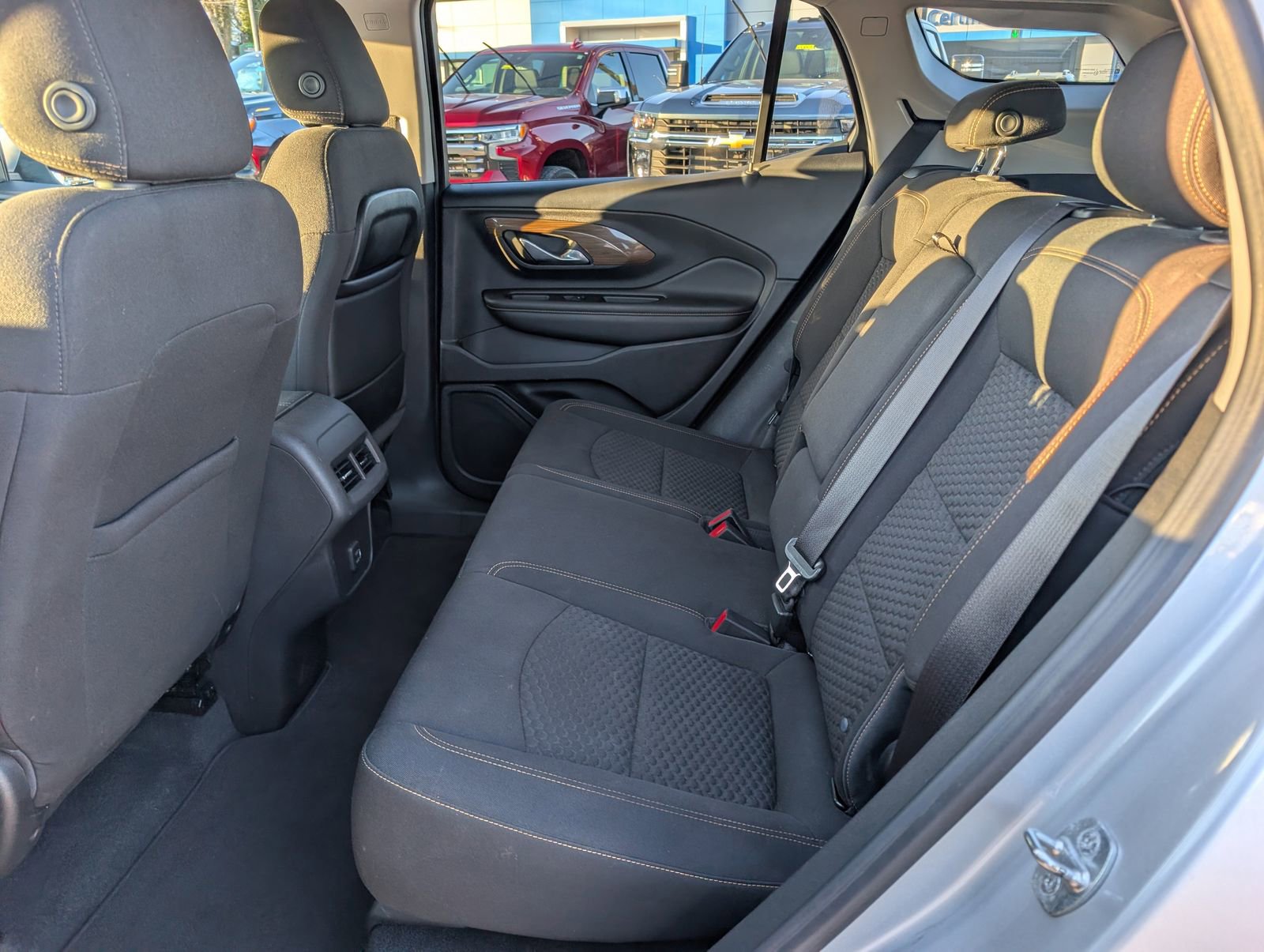 Used 2020 GMC Terrain SLE w/ Driver Convenience Package image 16