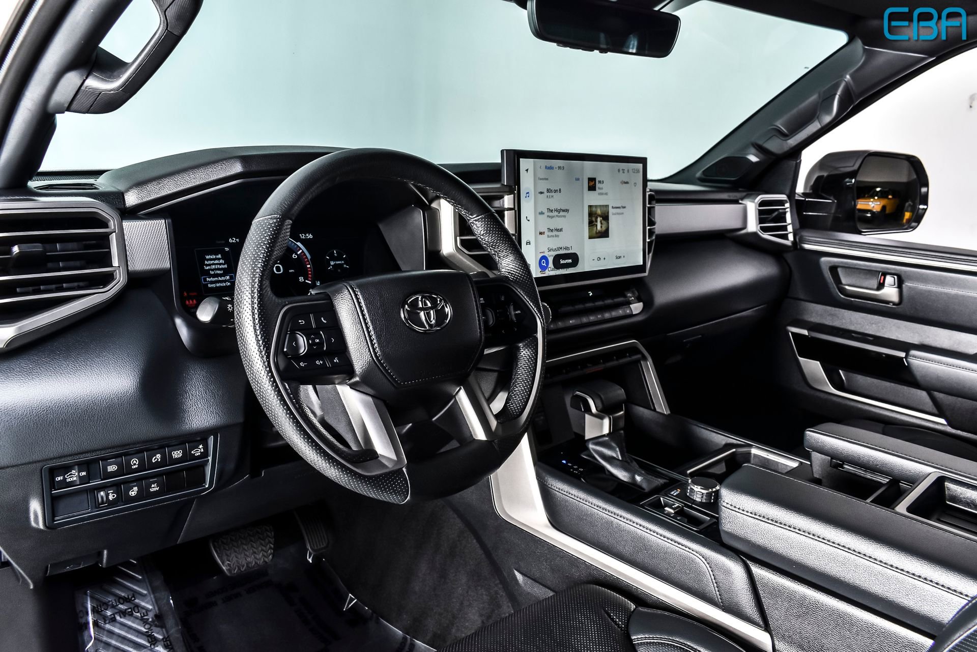 Used 2025 Toyota Tundra Limited AWD/4WD image 13