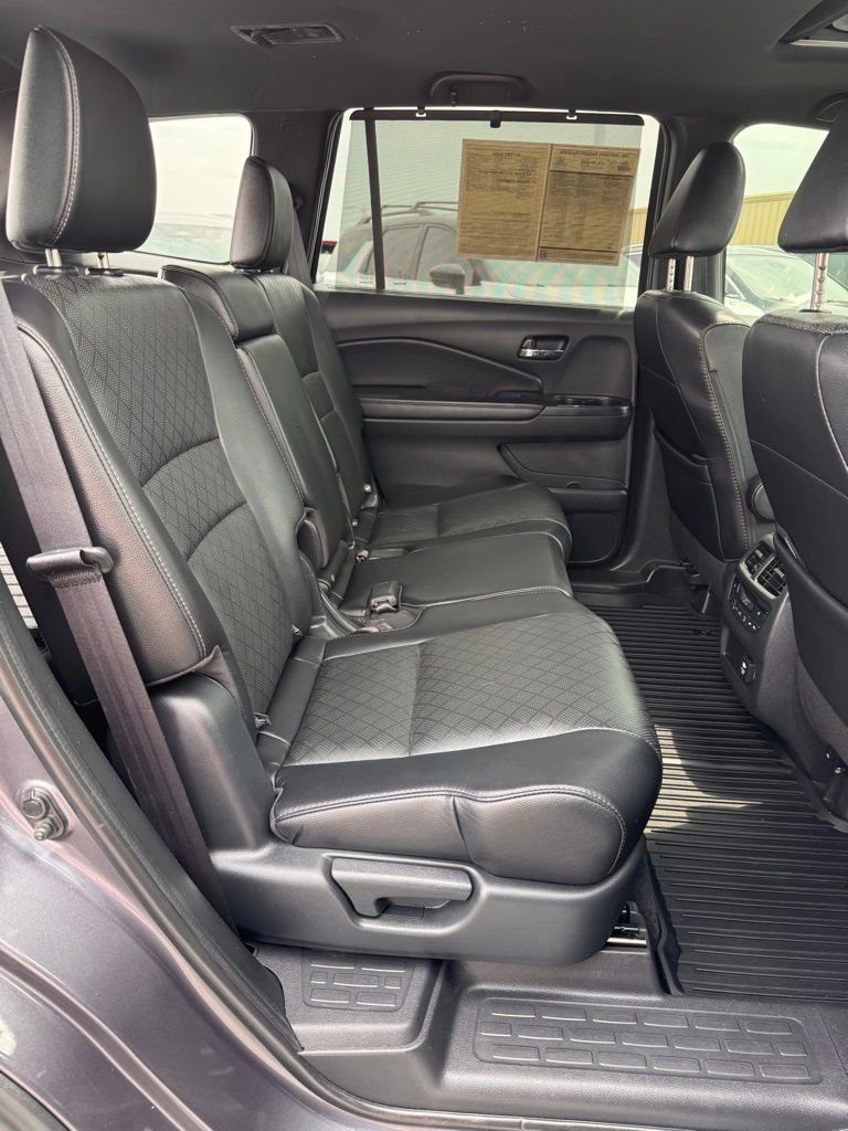 Used 2020 Honda Passport Touring image 13