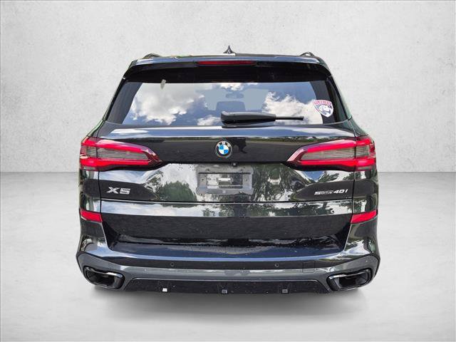 Used 2022 BMW X5 sDrive40i w/ M Sport Package RWD image 3