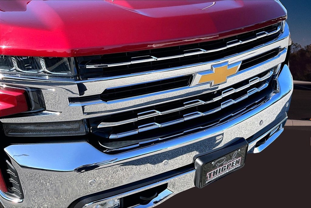 Used 2020 Chevrolet Silverado 1500 LTZ w/ LTZ Plus Package AWD/4WD image 38