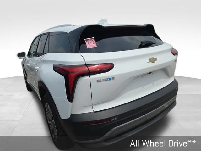 Used 2024 Chevrolet Blazer EV LT AWD/4WD image 6