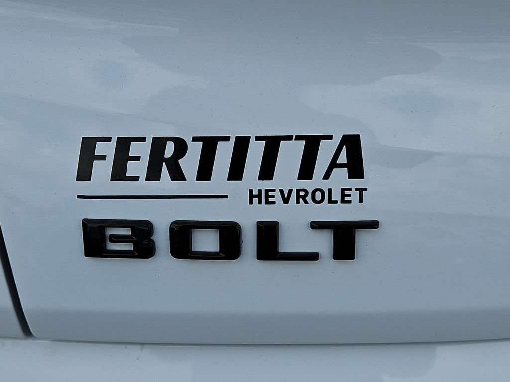 New 2027 Chevrolet Bolt LT w/ Comfort Package FWD image 22