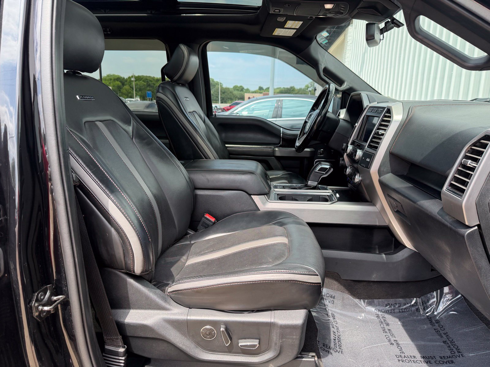 Used 2019 Ford F150 Platinum w/ Equipment Group 701A Luxury AWD/4WD image 23