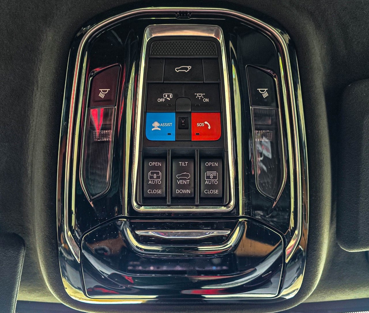 Used 2024 Jeep Grand Cherokee L Summit image 33