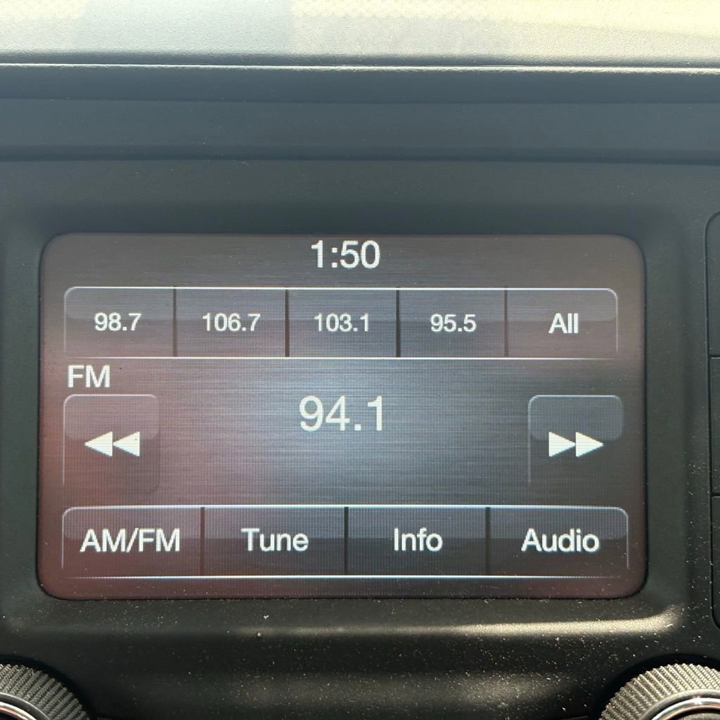 Used 2019 RAM 3500 Tradesman w/ Chrome Appearance Group AWD/4WD image 17