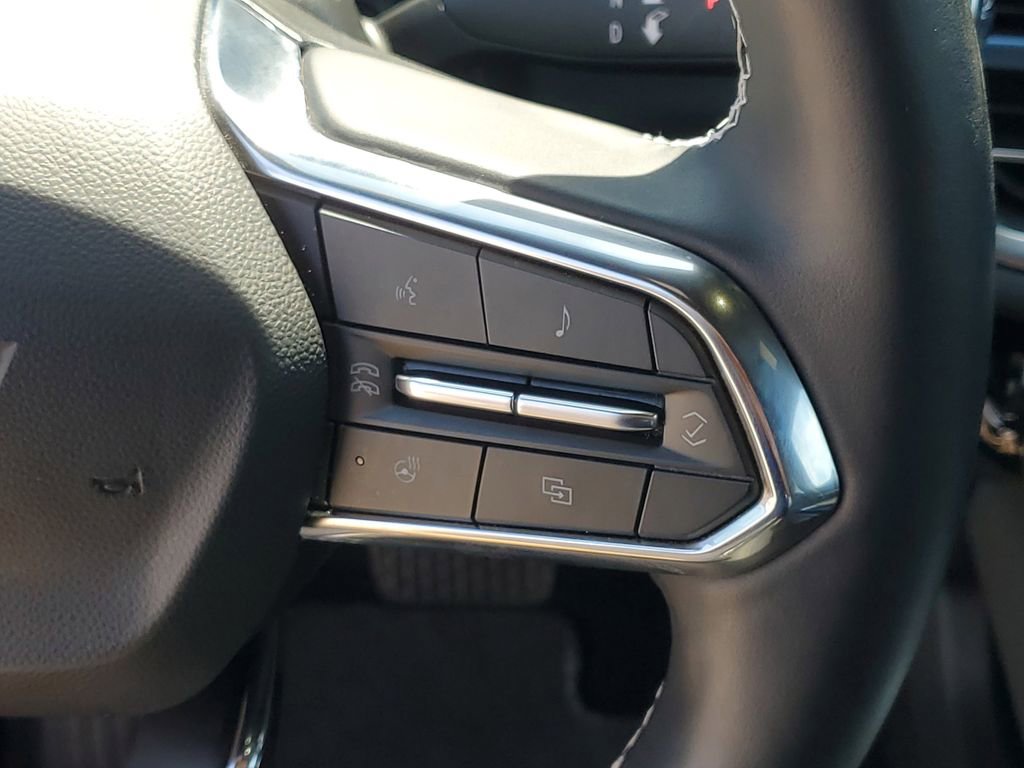 Used 2024 Chevrolet Equinox EV LT FWD image 24