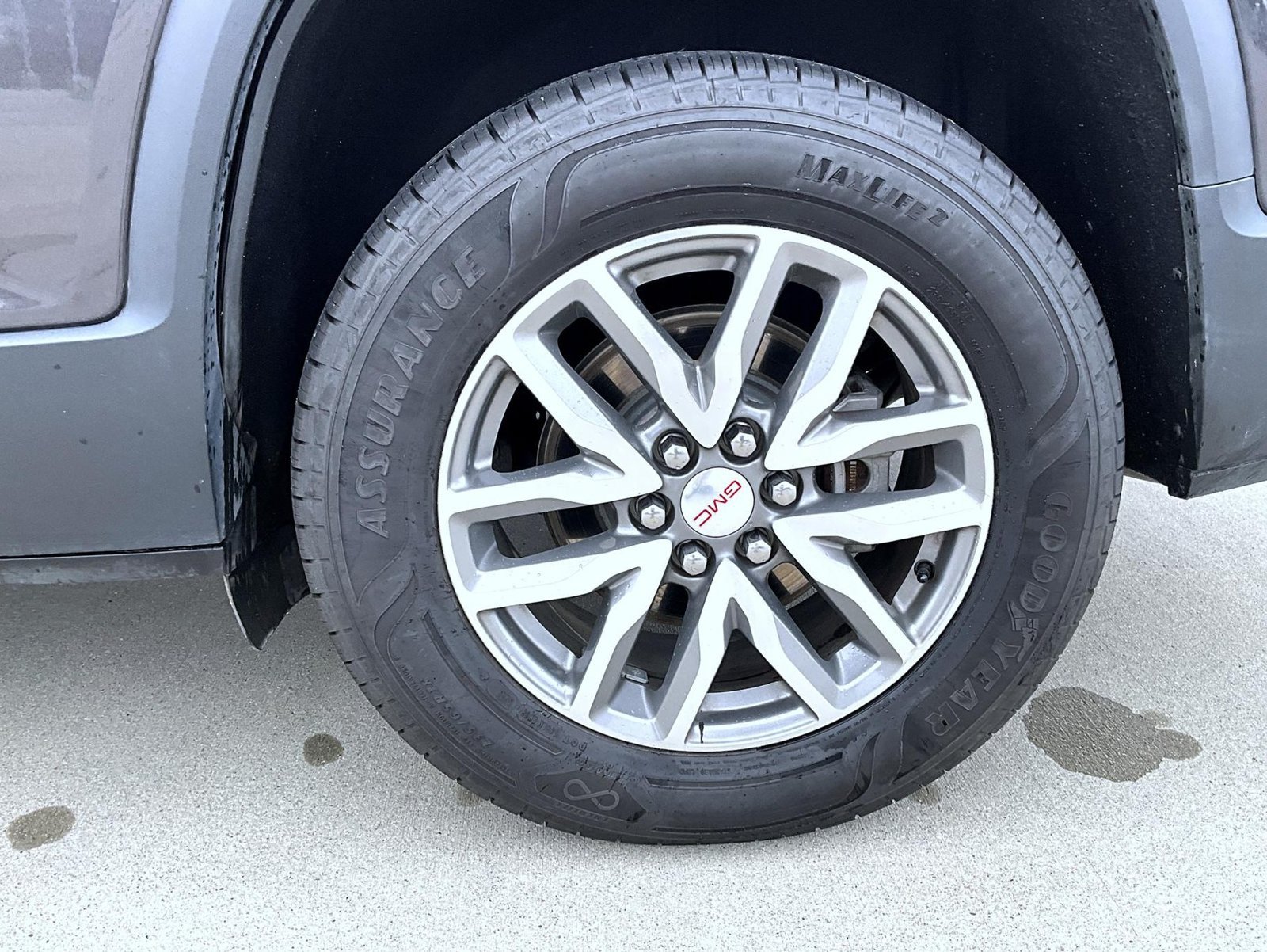 Used 2017 GMC Acadia SLE FWD image 28