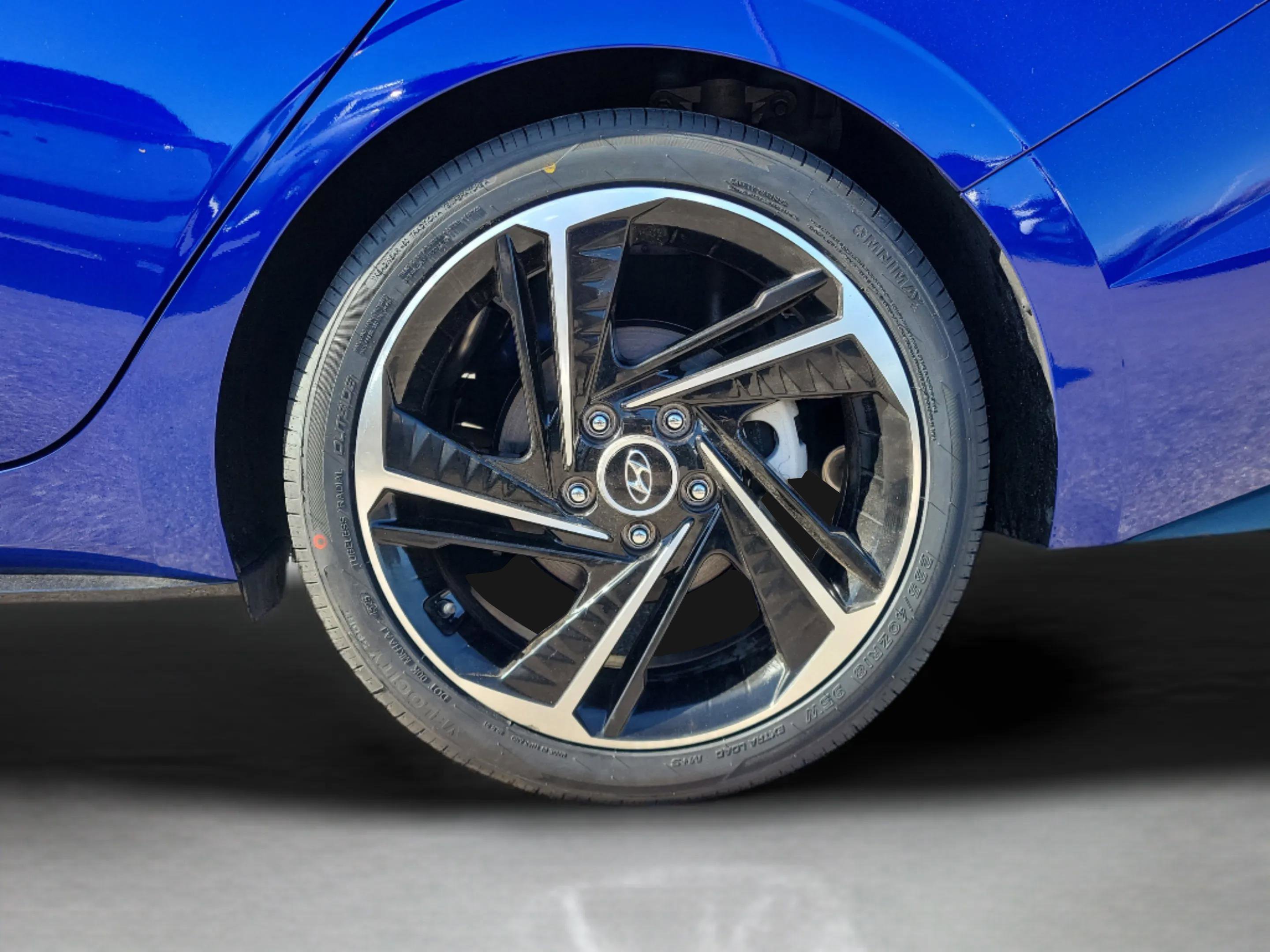 Certified 2023 Hyundai Elantra N Line image 34