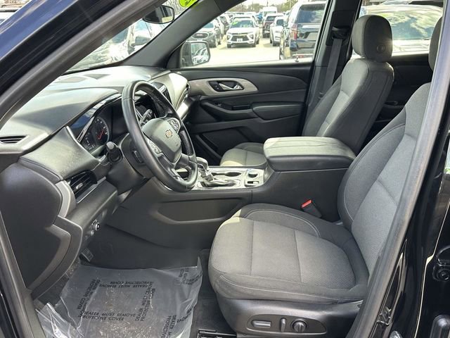 Used 2023 Chevrolet Traverse LT image 16