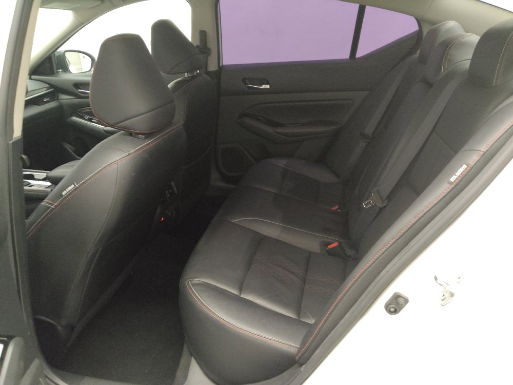 Used 2023 Nissan Altima 2.0 SR FWD image 18