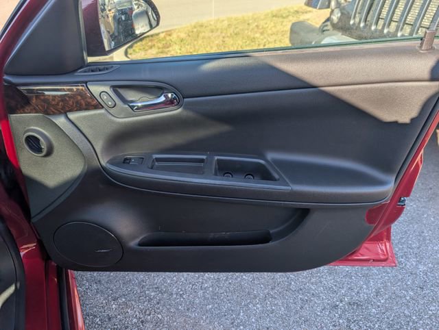 Used 2015 Chevrolet Impala LTZ image 21