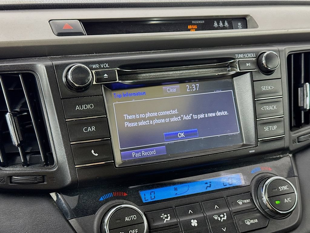Used 2018 Toyota RAV4 XLE AWD/4WD image 36