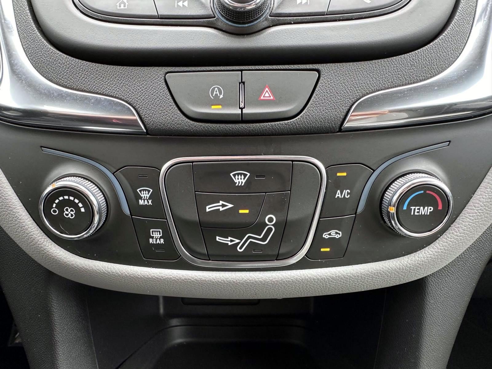 Used 2023 Chevrolet Equinox LS w/ LS Convenience Package AWD/4WD image 24