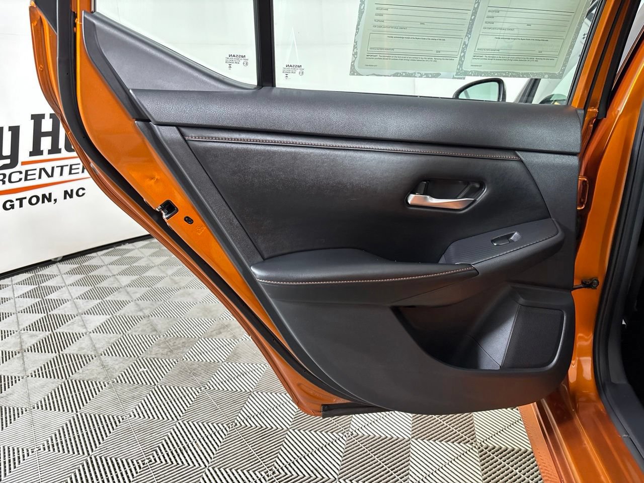 Used 2023 Nissan Sentra SR w/ SR Premium Package FWD image 22