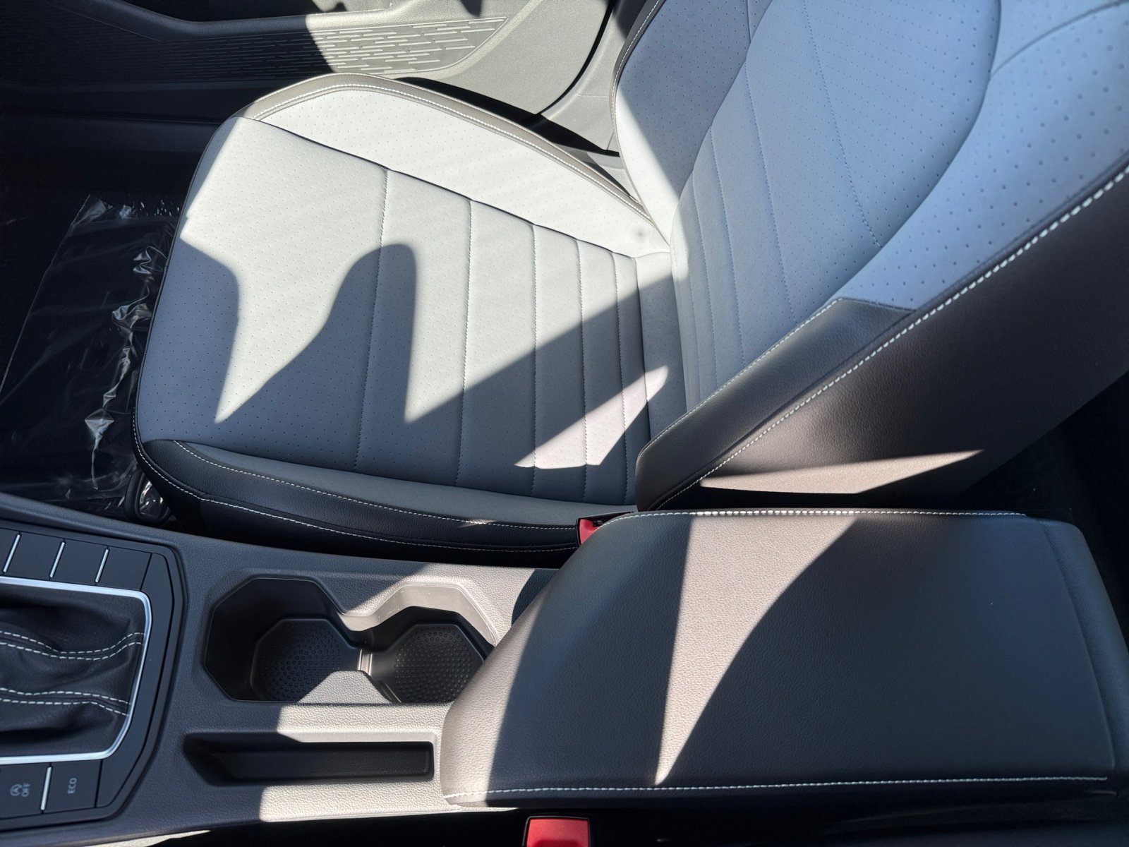 New 2025 Volkswagen Jetta SE image 14