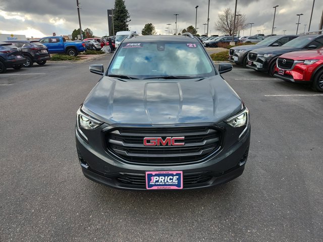 Used 2021 GMC Terrain SLT w/ LPO, Dark Accent Package image 9