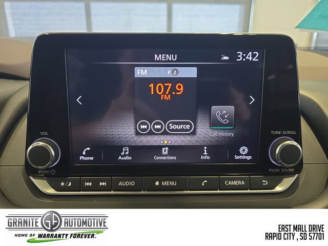 Used 2023 Nissan Rogue SV AWD/4WD image 19