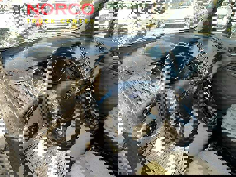 Used 2018 Ford Transit Connect XLT image 23