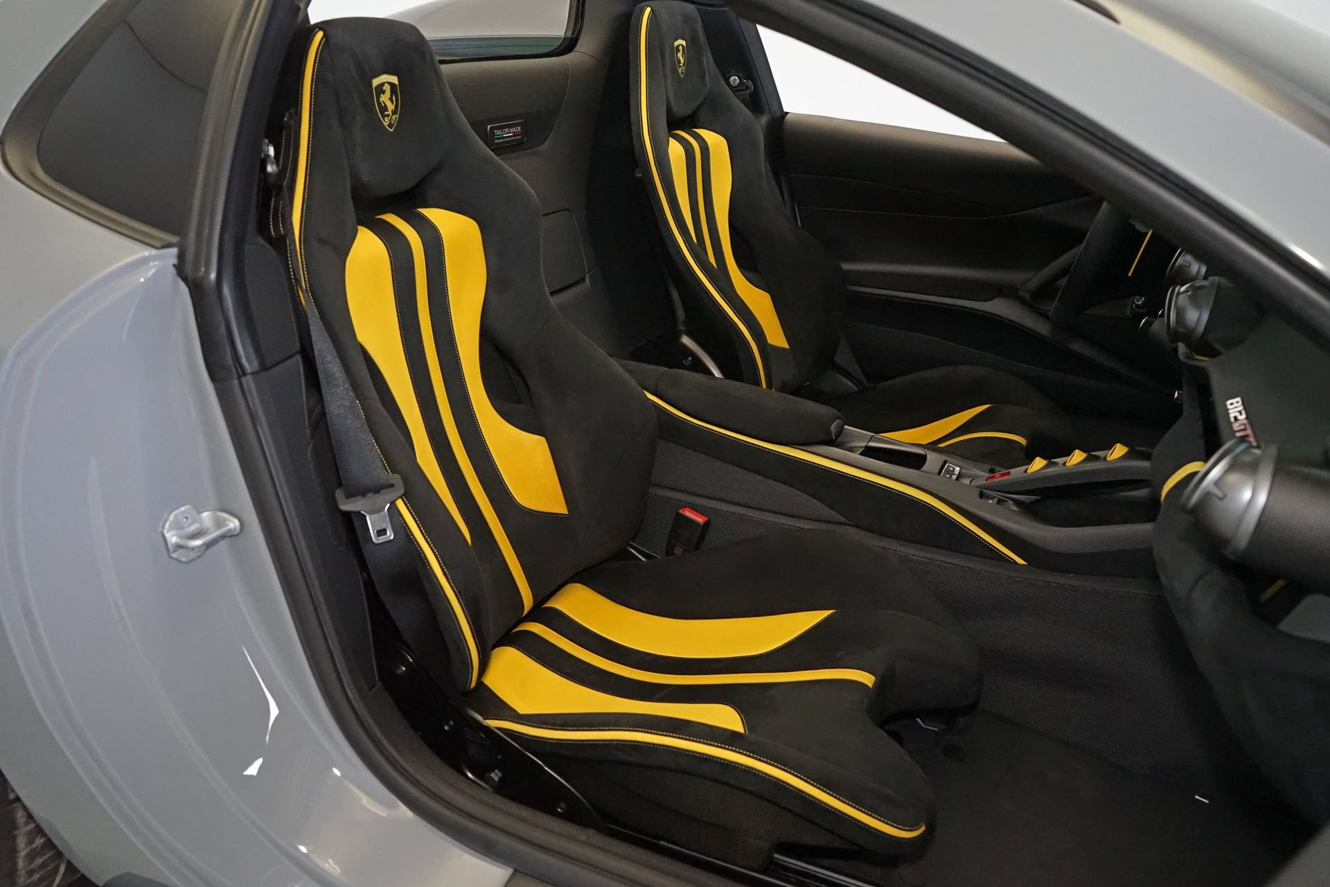 Used 2022 Ferrari 812 GTS RWD image 13