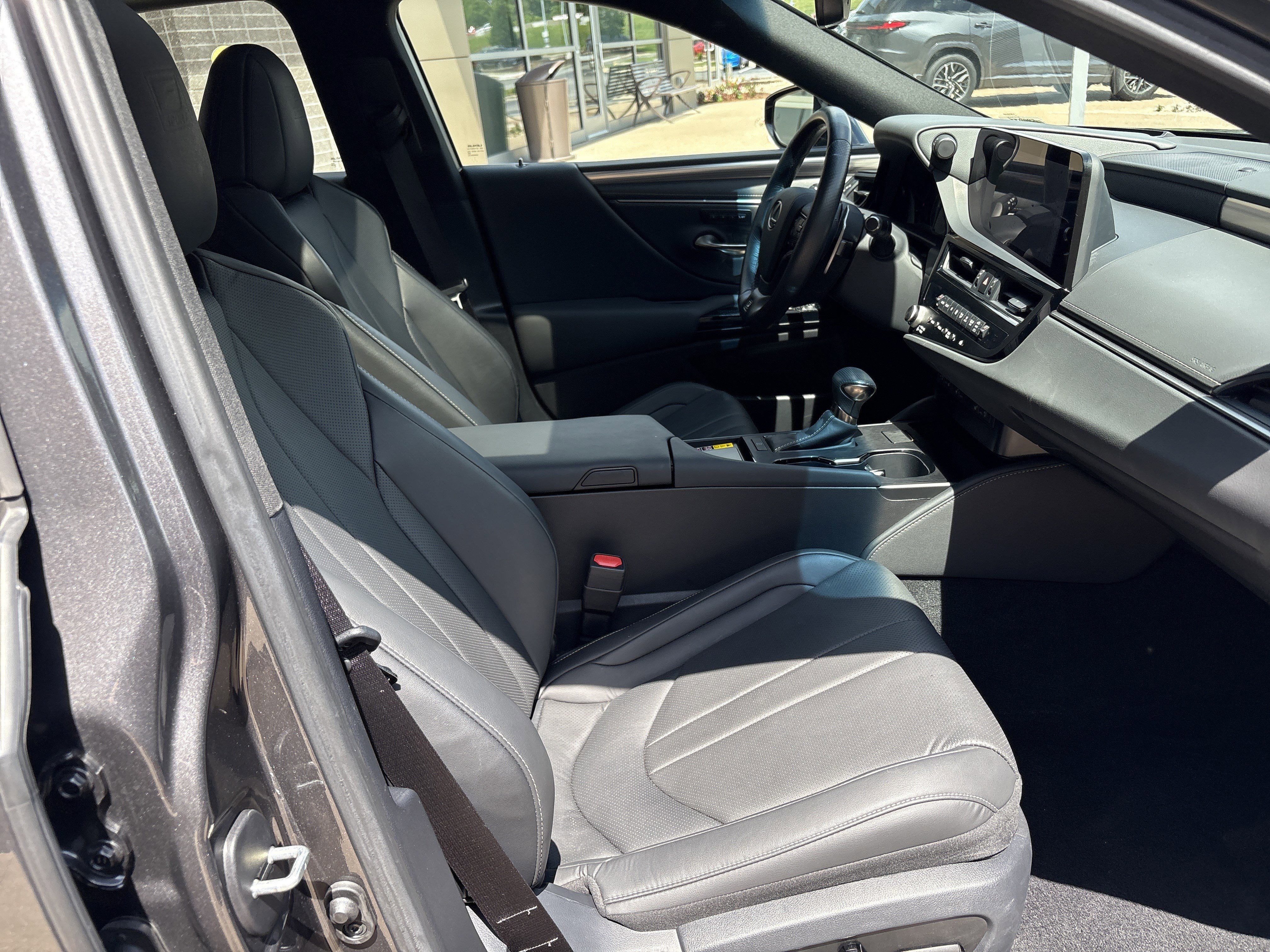 Used 2025 Lexus ES 350 F Sport FWD image 33
