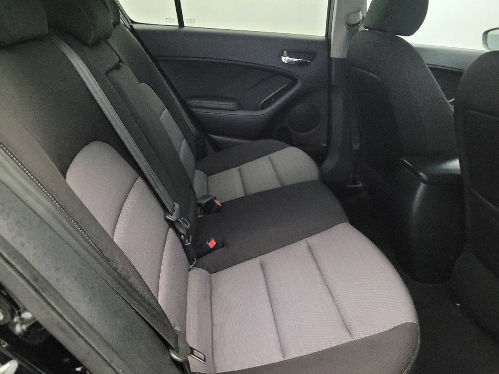 Used 2016 Kia Forte LX image 19