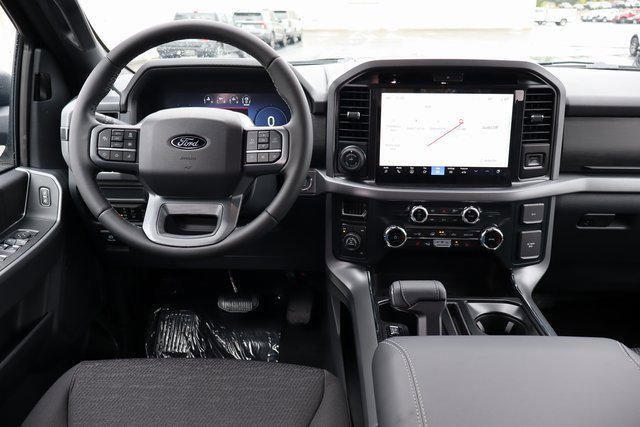 New 2025 Ford F150 XLT w/ Equipment Group 302A MID image 5