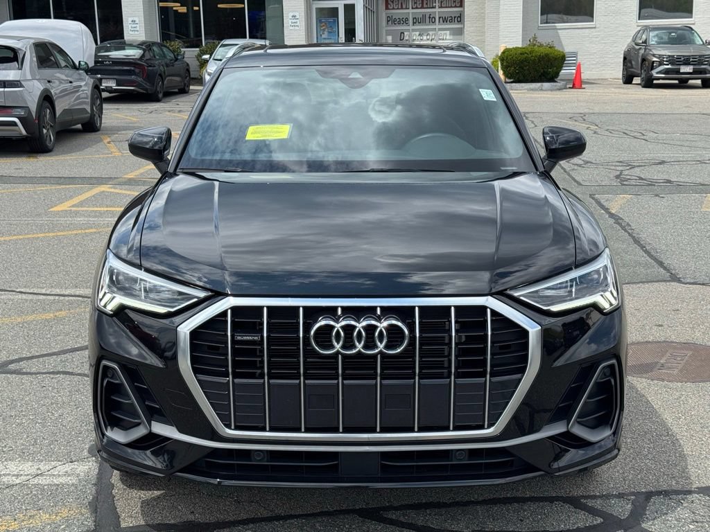 Used 2023 Audi Q3 2.0T Premium w/ Convenience Package AWD/4WD image 9