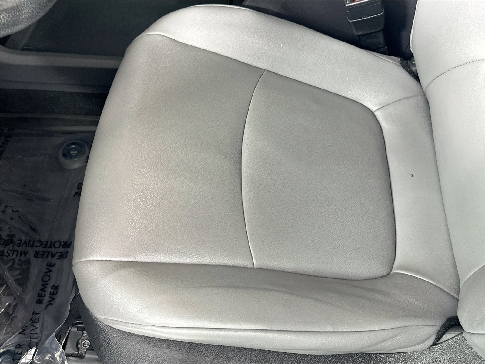 Used 2022 Toyota Sienna XLE w/ XLE Plus Package FWD image 19