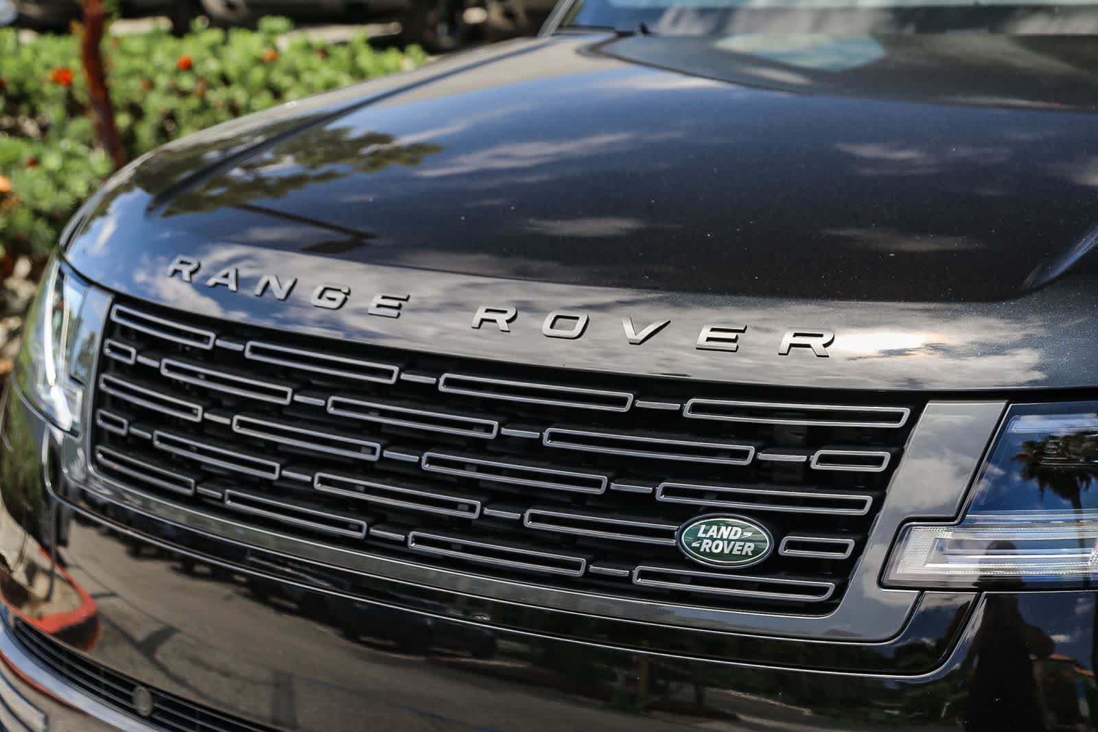 New 2026 Land Rover Range Rover Long Wheelbase SE AWD/4WD image 12