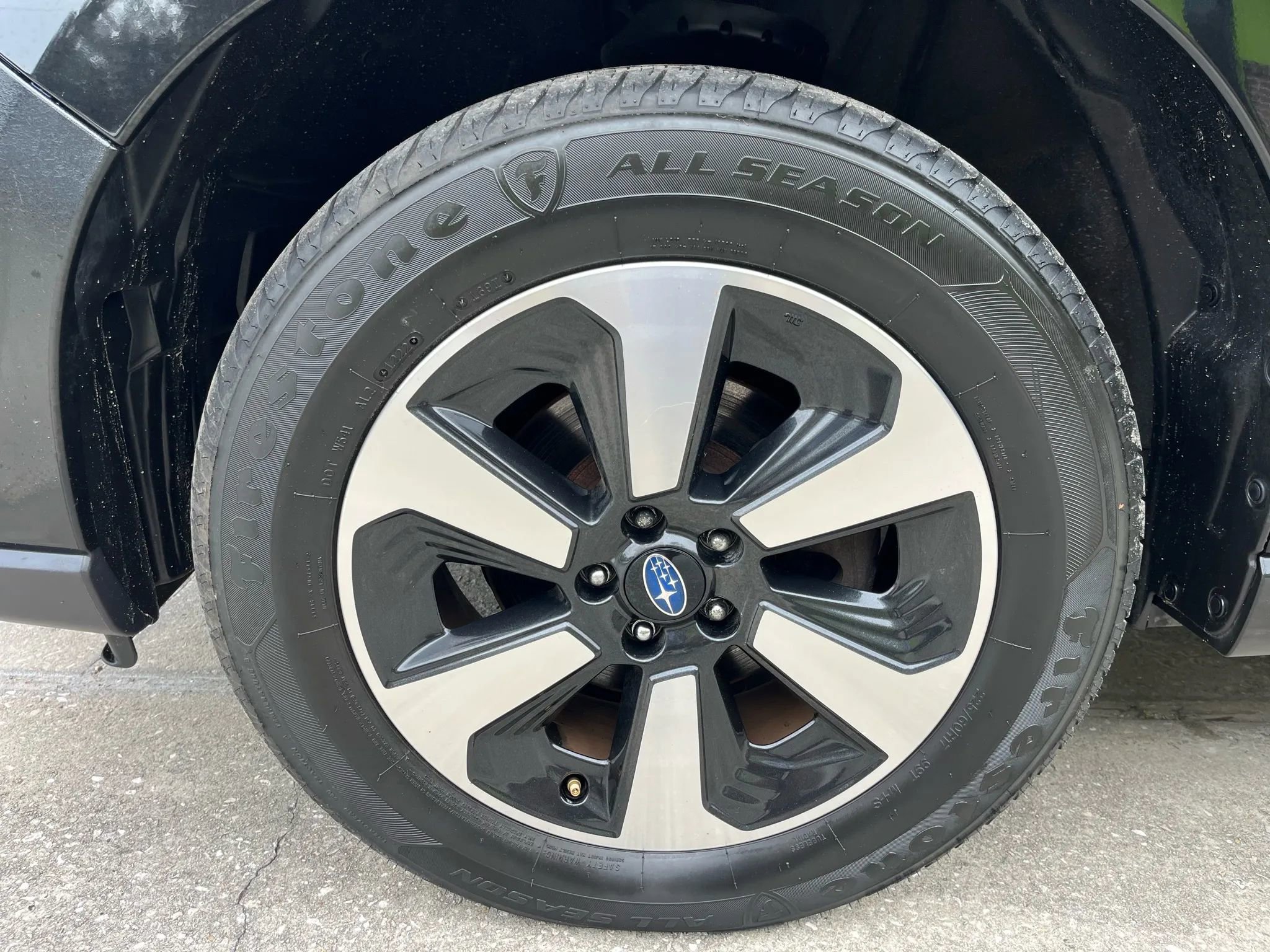 Used 2017 Subaru Forester 2.5i w/ Alloy Wheel Package AWD/4WD image 9
