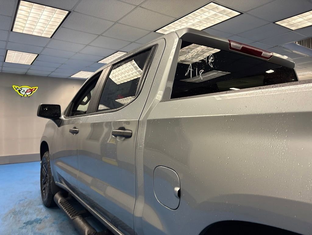 New 2026 Chevrolet Silverado 1500 Custom w/ Turbomax Blackout Package AWD/4WD image 18