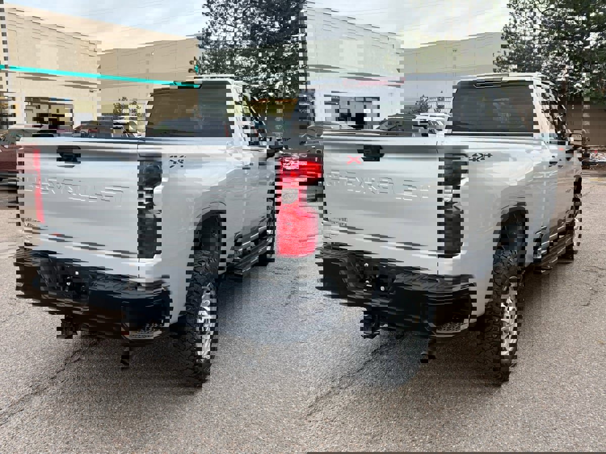 Used 2020 Chevrolet Silverado 2500 W/T w/ WT Convenience Package image 3