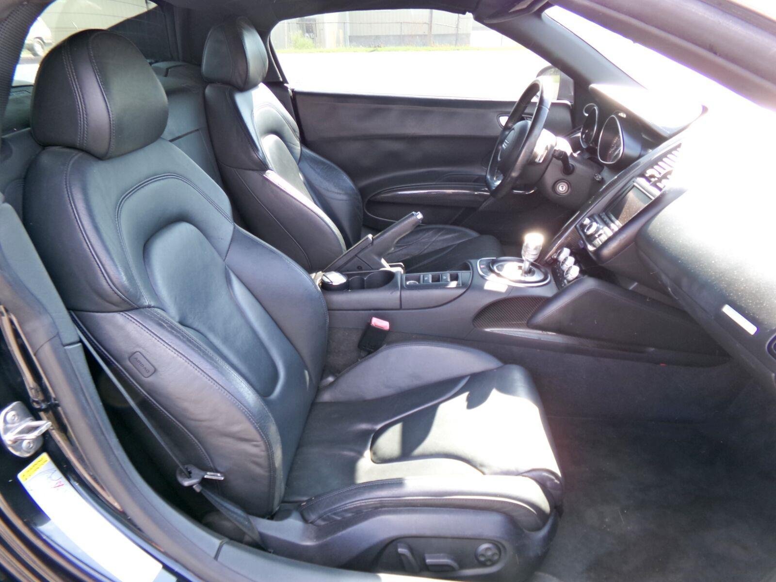 Used 2011 Audi R8 V10 AWD/4WD image 13