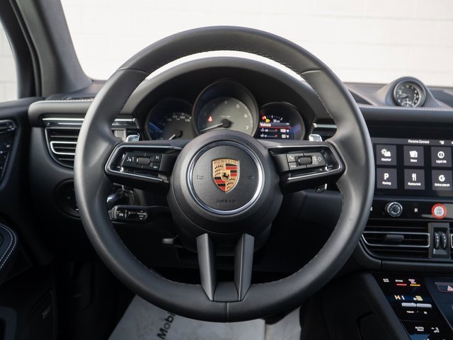 Certified 2025 Porsche Macan S image 23