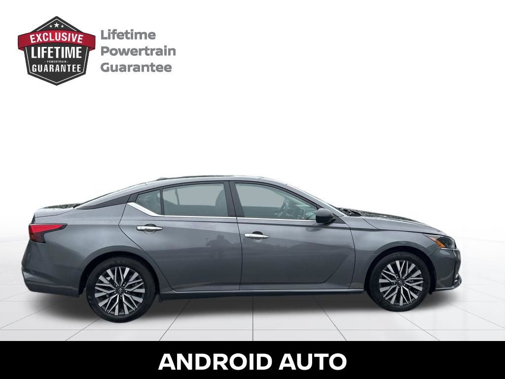 Certified 2025 Nissan Altima 2.5 SV FWD image 7