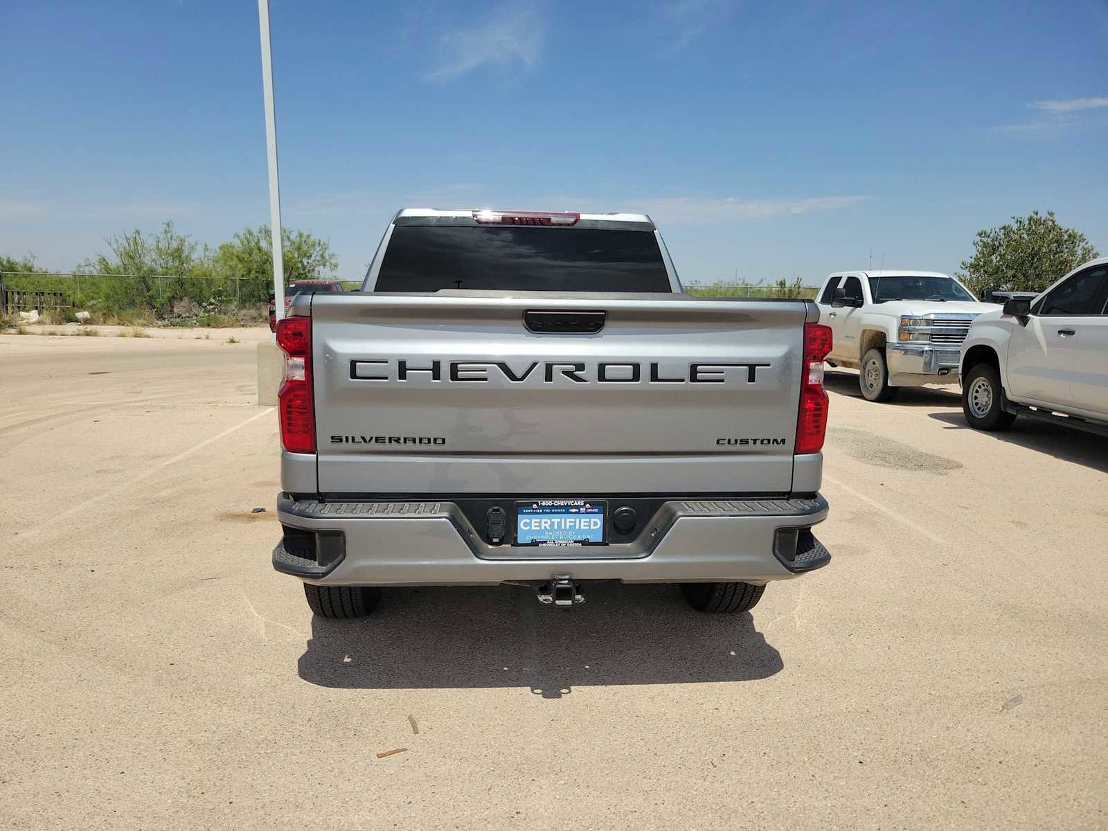 Used 2026 Chevrolet Silverado 1500 Custom w/ LPO, Dark Essentials Package RWD image 7
