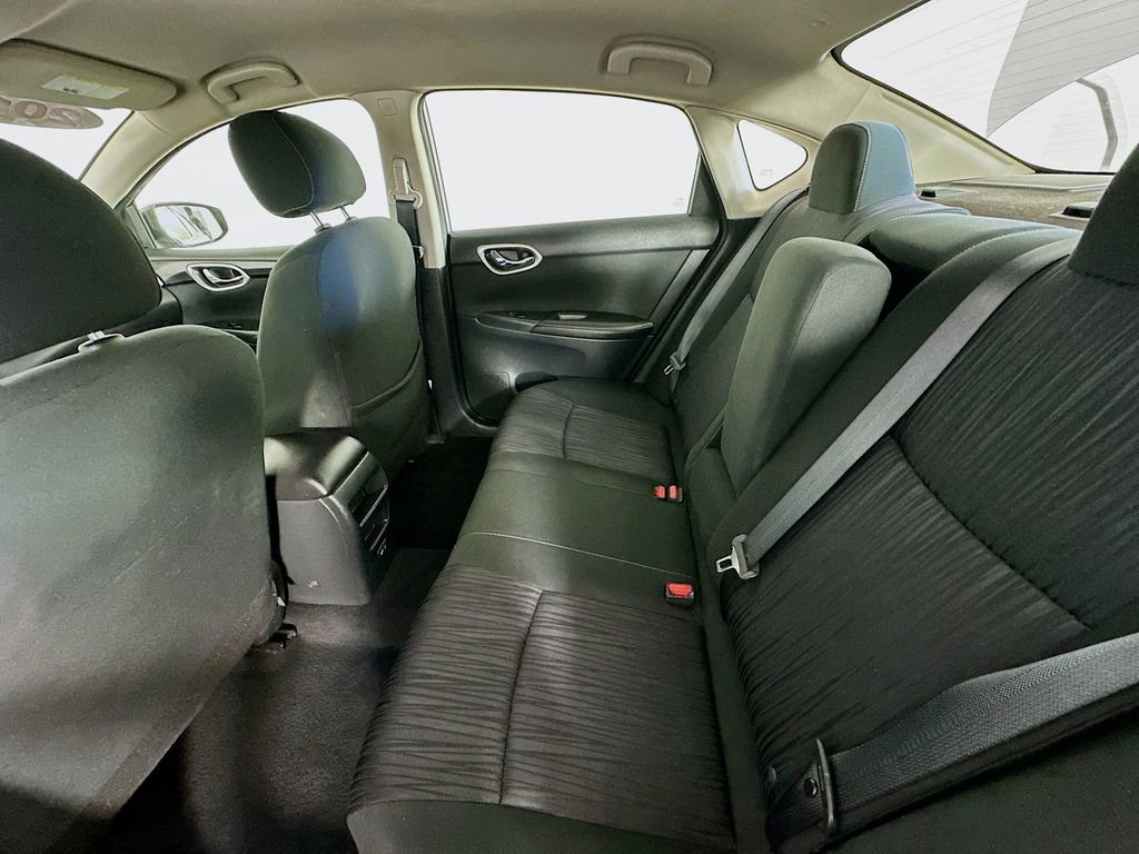 Used 2019 Nissan Sentra SV FWD image 30