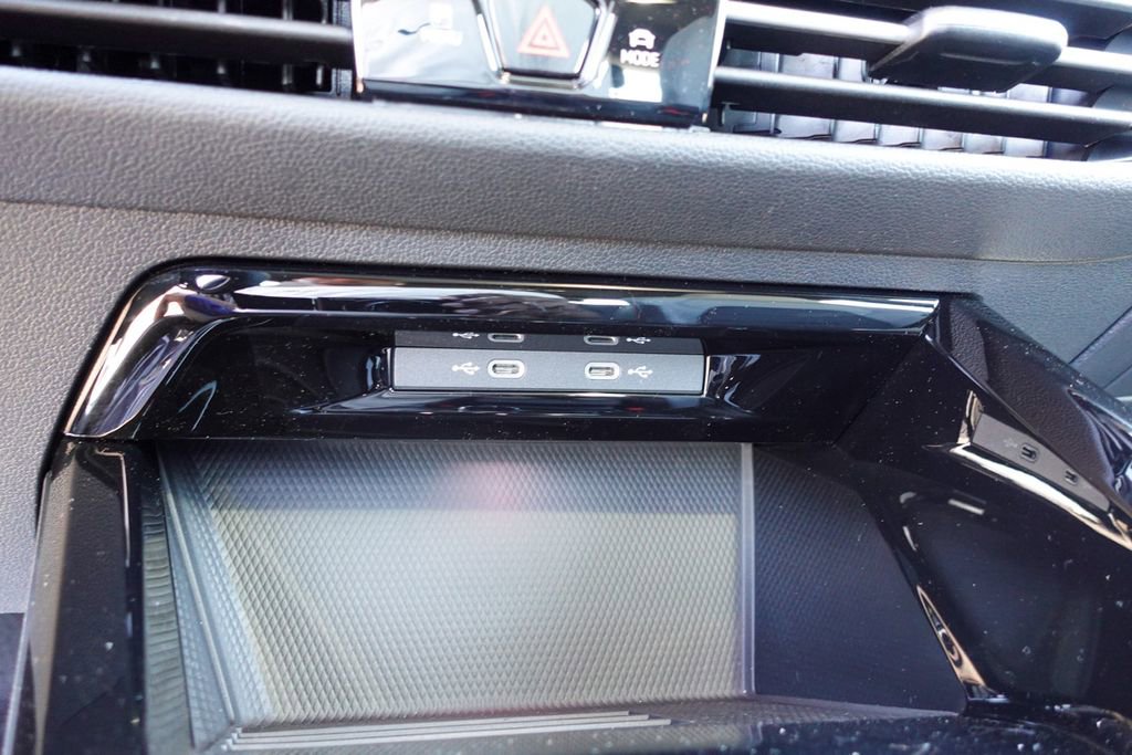 New 2025 Volkswagen GTI Autobahn image 22