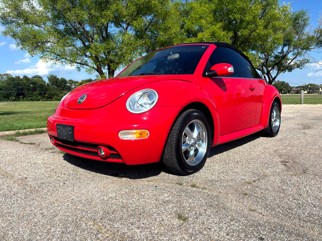 Used 2004 Volkswagen Beetle GLS image 3