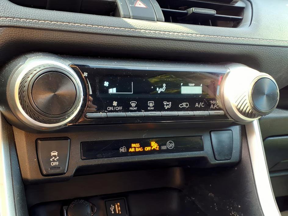 Certified 2023 Toyota RAV4 LE image 18