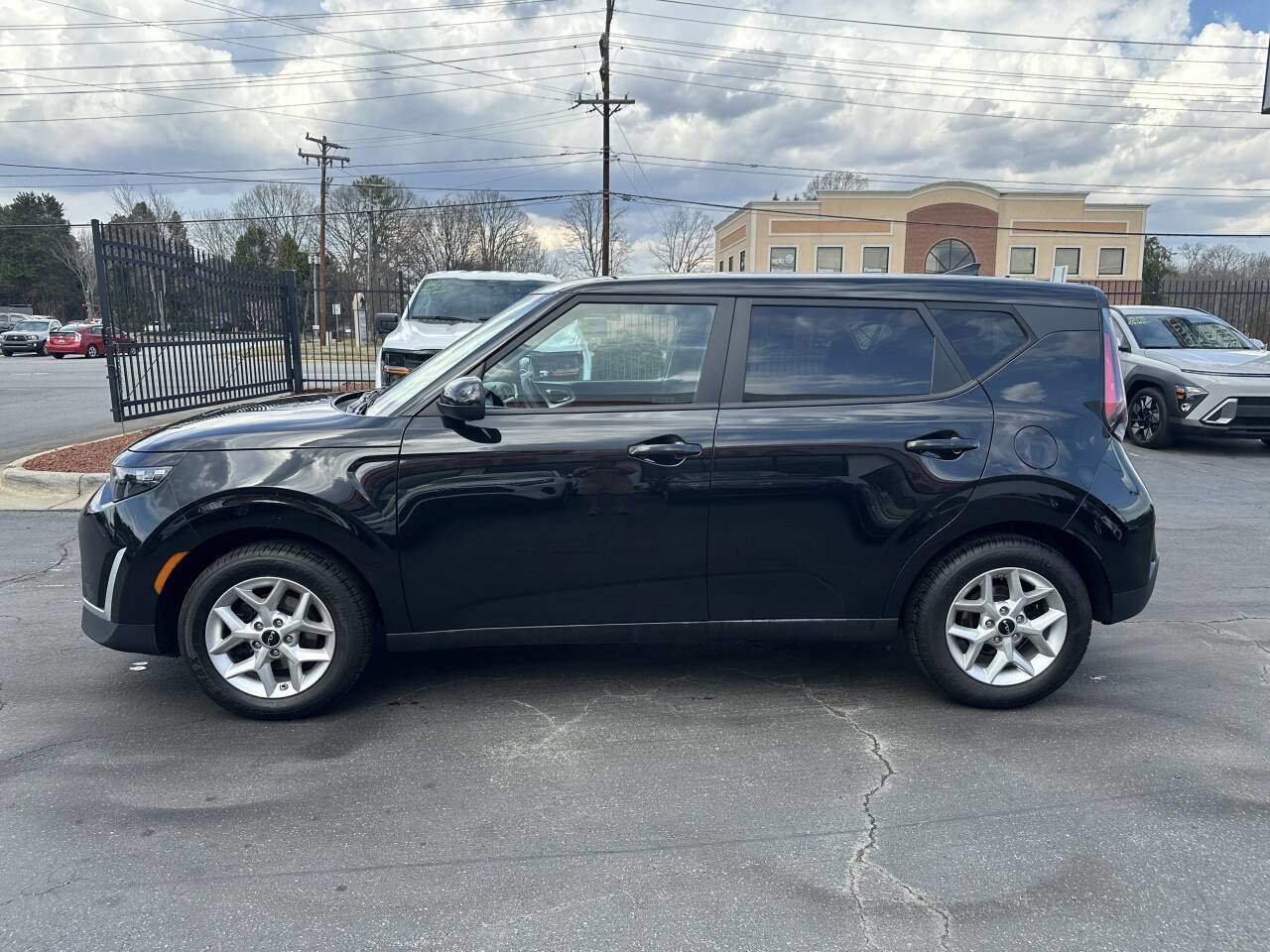 Used 2024 Kia Soul LX w/ Option Group 015 image 8