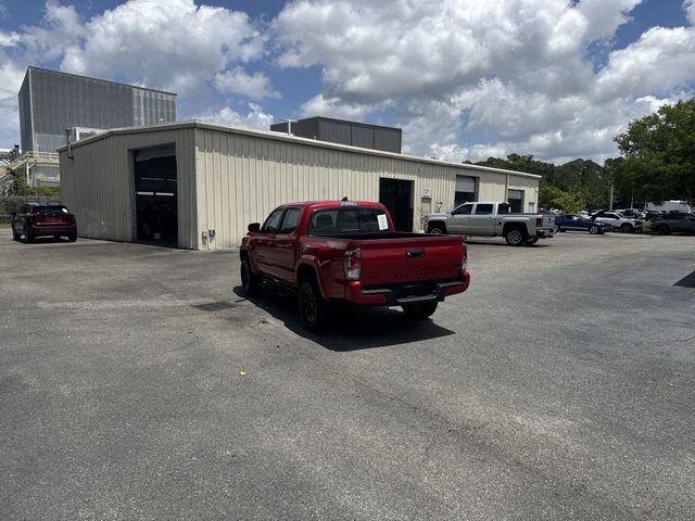 Used 2022 Toyota Tacoma TRD Sport w/ Technology Package AWD/4WD image 7
