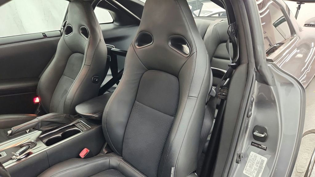 Used 2011 Nissan GT-R Premium AWD/4WD image 46